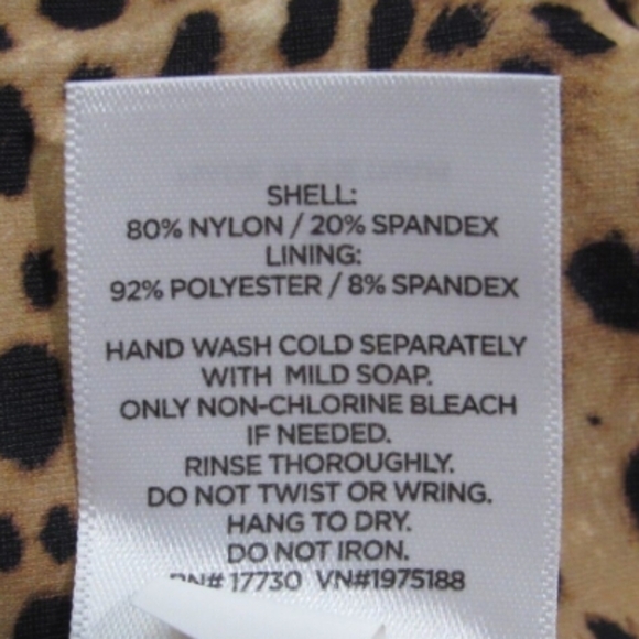 Shade & Shore Tunnel Keyhole One Piece Swimsuit - Leopard Print Size S (4-6) - Picture 5 of 16